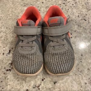 Girls toddler Nike size 8